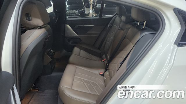 BMW 5 Series (G60) 520i M Sport 2024 — фото 10