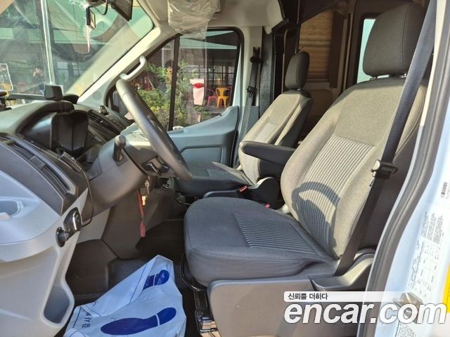Ford Transit 3.7 2017 — фото 15