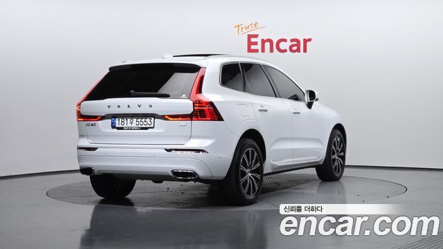 Volvo XC60 (II) T8 Inscription 2021 — фото 2