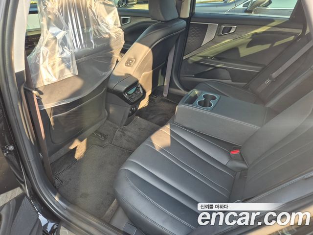 Kia K8 2.5 Gasoline 2WD Noblesse Light 2023 — фото 12