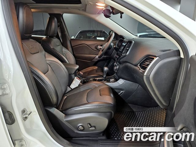 Jeep Cherokee (KL) 2.4 Limited 2WD 2022 — фото 16