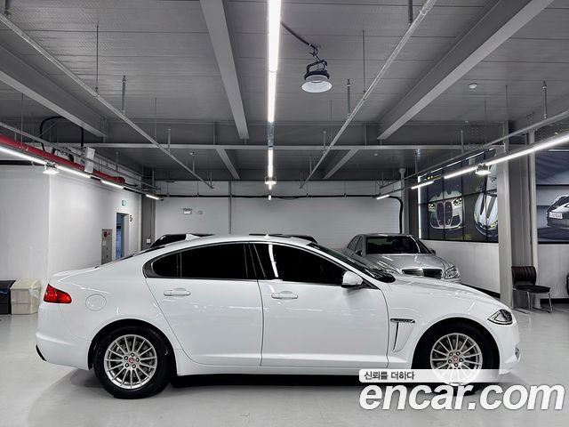 Jaguar XF 2.2D Luxury X250 2014 — фото 5