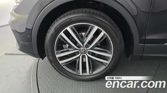 Volkswagen Tiguan (II) 2.0 TDI 4Motion Prestige 2021 — фото 5