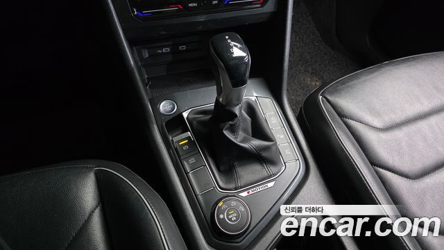 Volkswagen Tiguan (II) 2.0 TDI 4Motion Prestige 2021 — фото 9