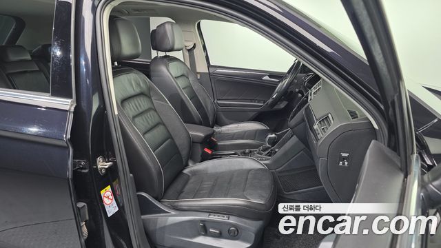 Volkswagen Tiguan (II) 2.0 TDI 4Motion Prestige 2021 — фото 10