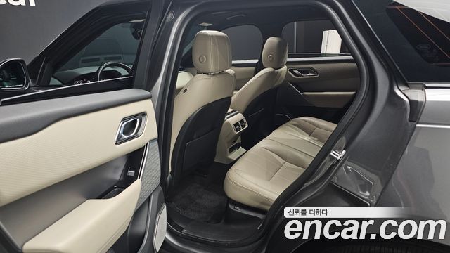 Land Rover Range Rover Velar 3.0 D300 R-Dynamic SE 2018 — фото 12