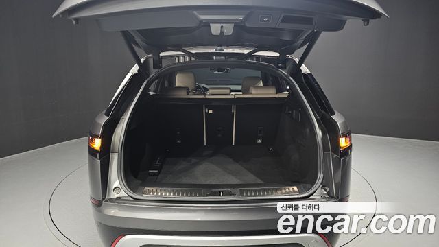 Land Rover Range Rover Velar 3.0 D300 R-Dynamic SE 2018 — фото 20