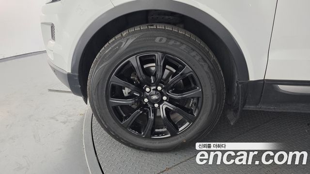 Land Rover Range Rover Evoque 2.2 SD4 Pure 2015 — фото 5