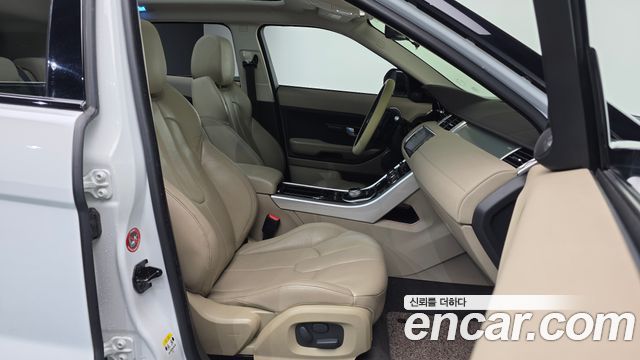 Land Rover Range Rover Evoque 2.2 SD4 Pure 2015 — фото 10