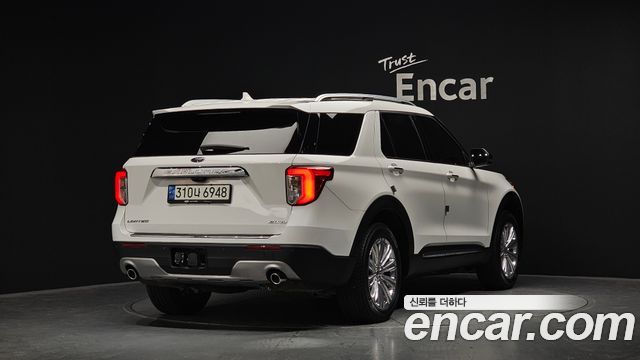 Ford Explorer (VI) 2.3 LimIted 4WD 2021 — фото 2
