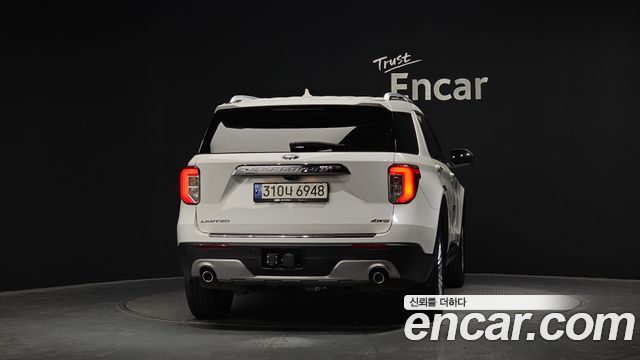 Ford Explorer (VI) 2.3 LimIted 4WD 2021 — фото 4