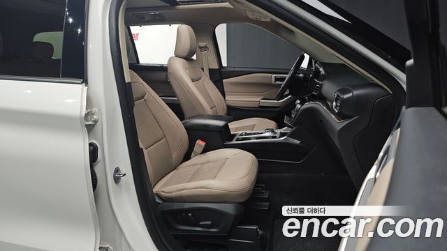 Ford Explorer (VI) 2.3 LimIted 4WD 2021 — фото 10