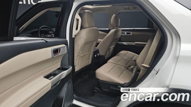 Ford Explorer (VI) 2.3 LimIted 4WD 2021 — фото 12