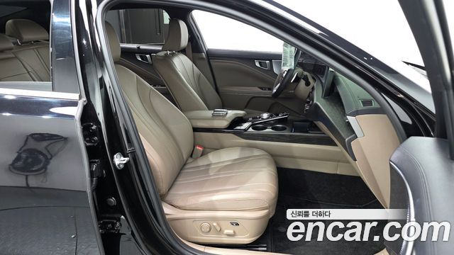 Kia K8 2.5 Gasoline 2WD Noblesse 2023 — фото 10