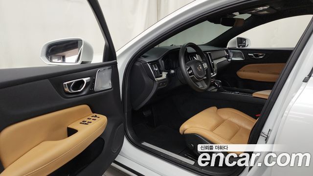 Volvo S60 (III) T5 Inscroption 2020 — фото 10