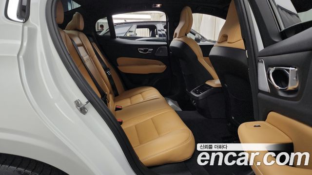 Volvo S60 (III) T5 Inscroption 2020 — фото 12