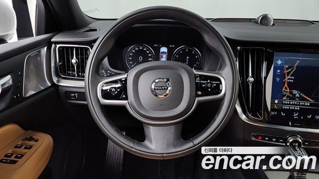 Volvo S60 (III) T5 Inscroption 2020 — фото 13