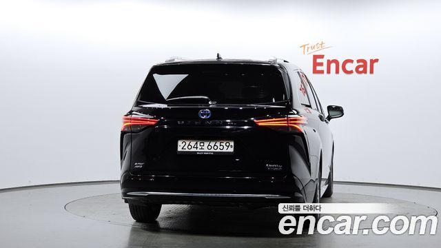 Toyota Sienna (IV) 2.5 Hybrid AWD 2021 — фото 4