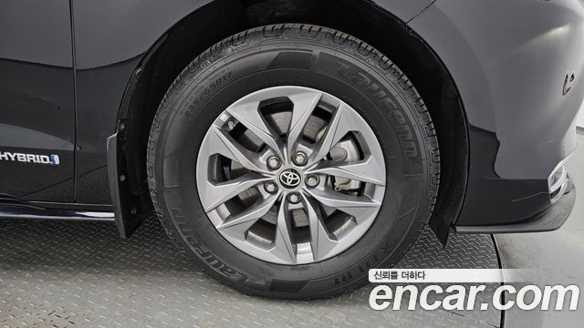 Toyota Sienna (IV) 2.5 Hybrid AWD 2021 — фото 5