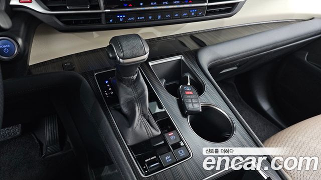 Toyota Sienna (IV) 2.5 Hybrid AWD 2021 — фото 9
