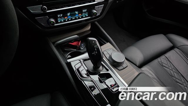 BMW 6 Series GT (G32) 620d Luxury 2023 — фото 9