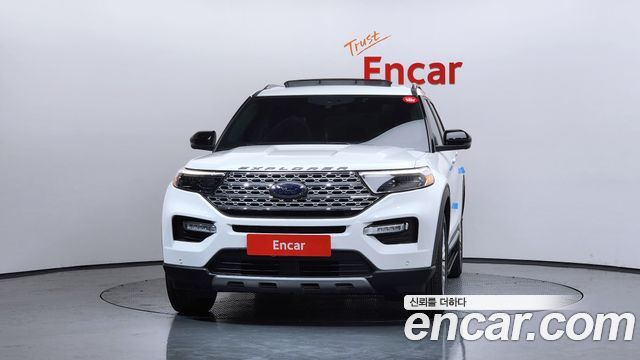 Ford Explorer (VI) 2.3 LimIted 4WD 2023 — фото 3