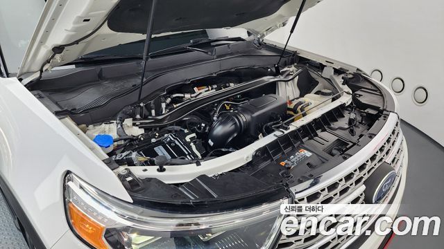 Ford Explorer (VI) 2.3 LimIted 4WD 2023 — фото 6