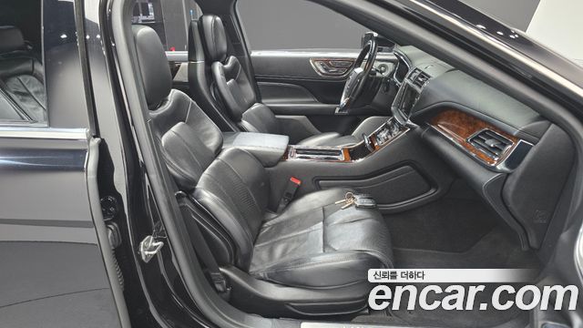 Lincoln Continental (X) 3.0 AWD 2019 — фото 10