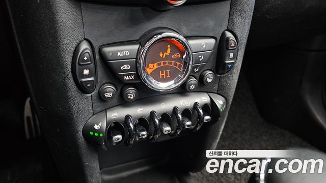 MINI Cooper S Convertible Standard Second Generation 2012 — фото 15