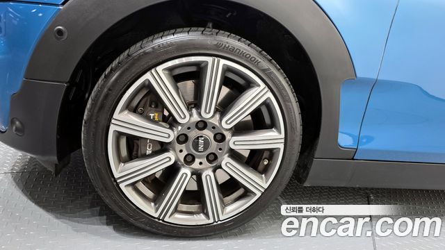 MINI Cooper S Clubman Classic 2nd 2023 — фото 5