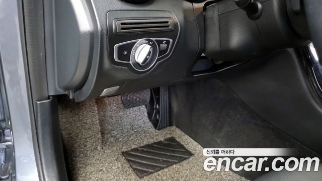 Mercedes-Benz C-Class (W205) C200 2020 — фото 19