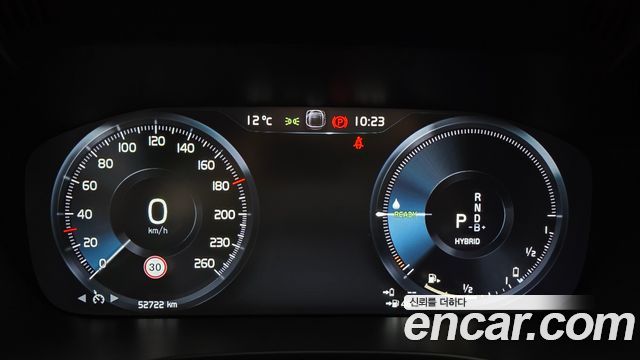 Volvo XC60 (II) T8 R-Design 2021 — фото 8