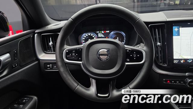 Volvo XC60 (II) T8 R-Design 2021 — фото 13