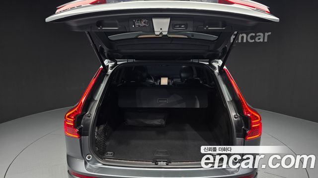 Volvo XC60 (II) T8 R-Design 2021 — фото 20