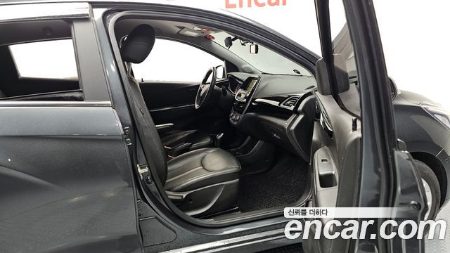 Chevrolet Spark Premier 2019 — фото 11
