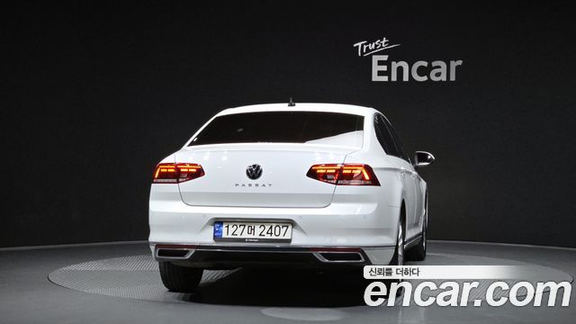 Volkswagen Passat GT (B8) 2.0 TDI Premium 2021 — фото 4
