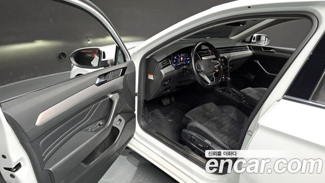 Volkswagen Passat GT (B8) 2.0 TDI Premium 2021 — фото 10