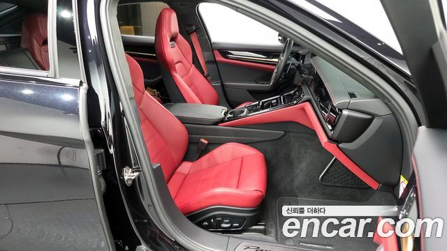 Porsche Panamera (976) 4.0 GTS 2025 — фото 10