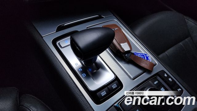 Genesis G80 3.3 GDI AWD Premium Luxury 2017 — фото 9