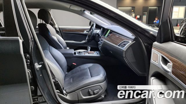 Genesis G80 3.3 GDI AWD Premium Luxury 2017 — фото 10