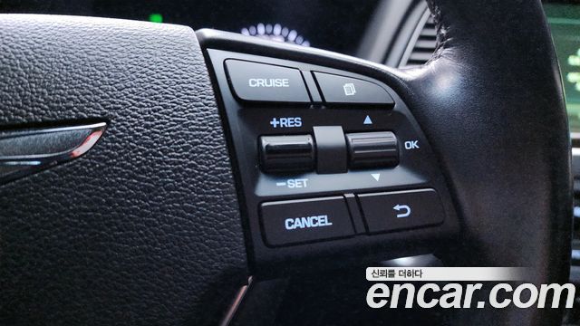 Genesis G80 3.3 GDI AWD Premium Luxury 2017 — фото 18