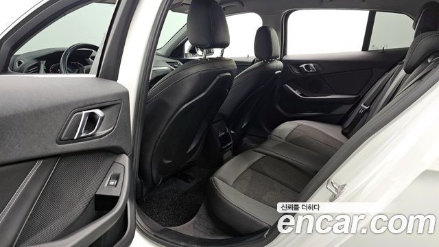 BMW 1 Series (F40) 118d Joy First Edition 2020 — фото 12