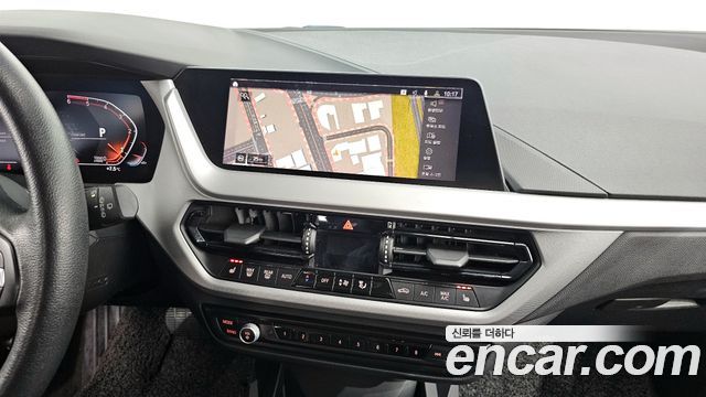 BMW 1 Series (F40) 118d Joy First Edition 2020 — фото 14