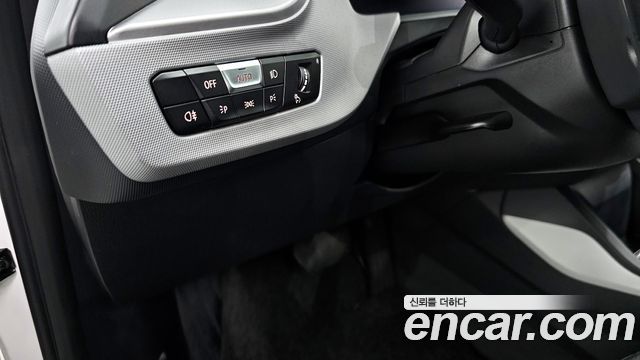 BMW 1 Series (F40) 118d Joy First Edition 2020 — фото 16