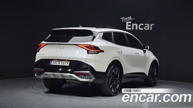 Kia Sportage (V) Diesel 2.0 2WD Nobleless 2022 — фото 2