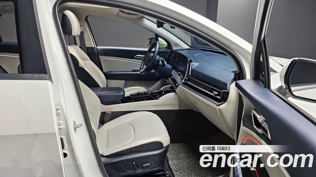 Kia Sportage (V) Diesel 2.0 2WD Nobleless 2022 — фото 11