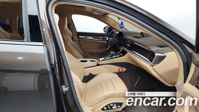 Porsche Panamera (971) 4.0 GTS 2019 — фото 11