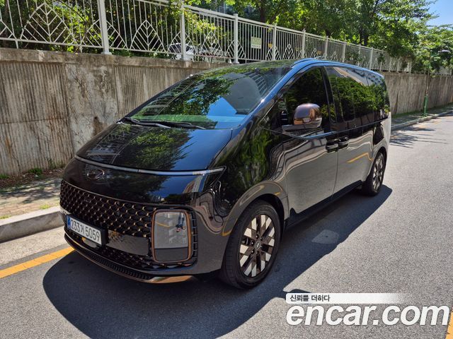 Hyundai Staria 4WD Lounge 9-Seater Inspiration 2024 — фото 2
