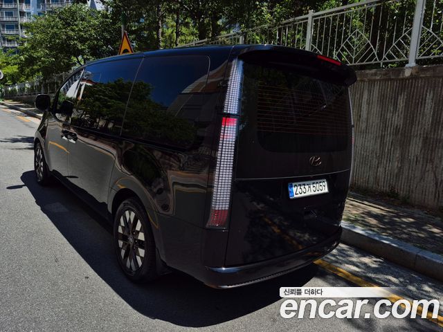 Hyundai Staria 4WD Lounge 9-Seater Inspiration 2024 — фото 5