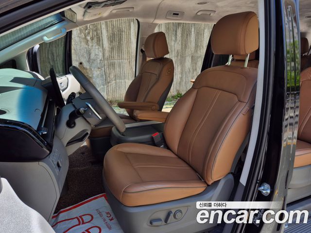 Hyundai Staria 4WD Lounge 9-Seater Inspiration 2024 — фото 8